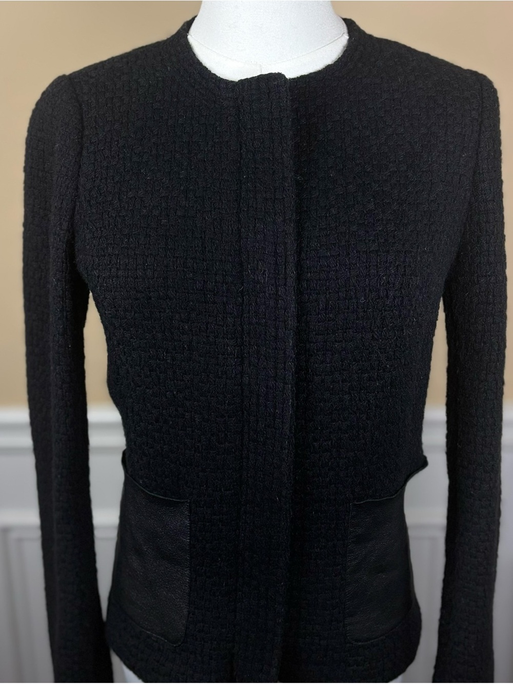 🖤 Vince Size 4 Black Textured Wool Blend Jacket Contrast Pockets Mended